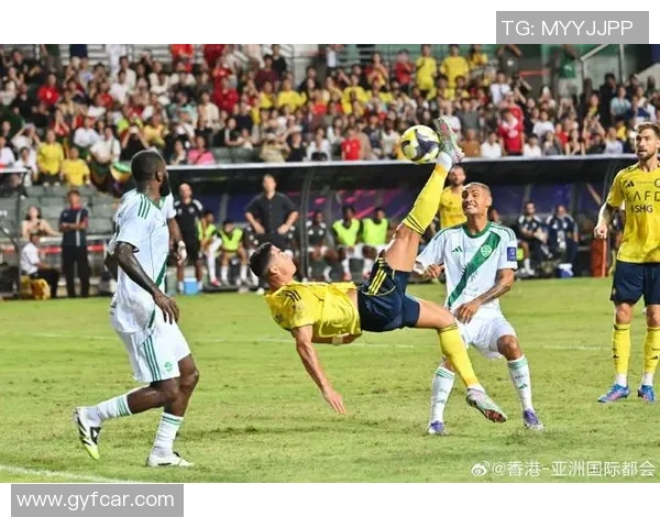 足球界巨星表现回顾及未来发展前景分析