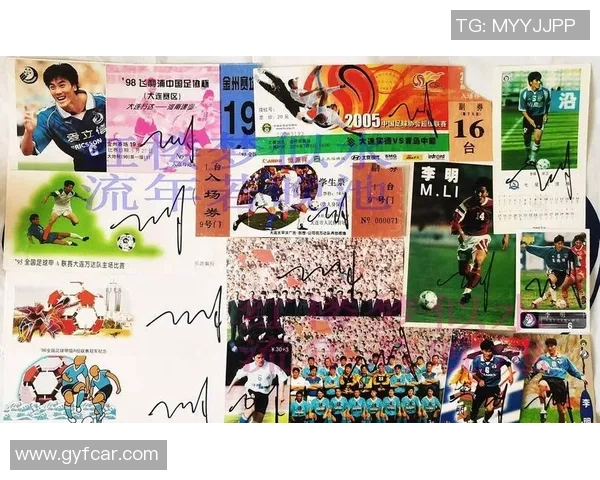 拆开足球球星卡盒子的价格是多少？揭秘开盒成本与收藏价值